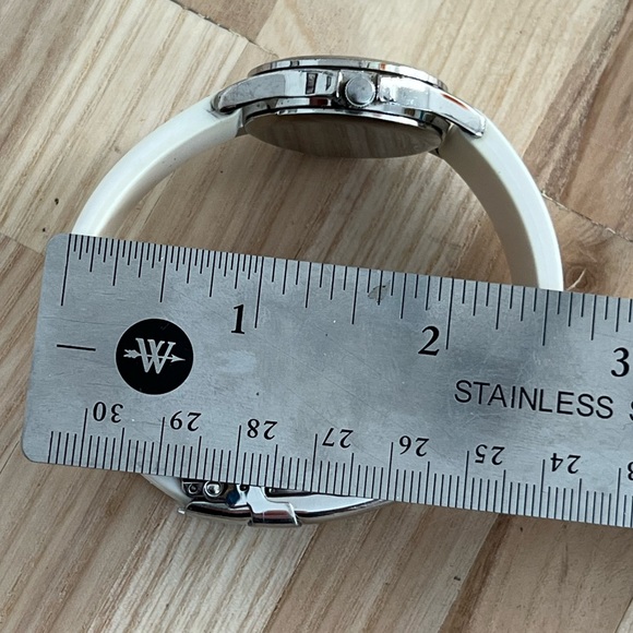 Caravelle by Bulova Ladies Watch White Silicone Bracelet White Dial Date Window - Picture 12 of 13